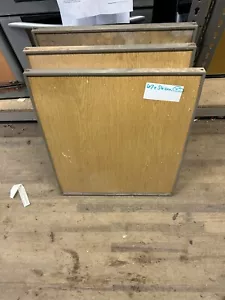 WOHNWAGEN / WOHNMOBIL ELECTROLUX RM212 KÜHLSCHRANKTÜR - Bild 1 von 2