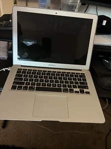 Apple MacBook Air 13.3" (128GB SSD, Intel Core i5 5th Gen., 1.80 GHz, 8GB)... - Picture 1 of 4