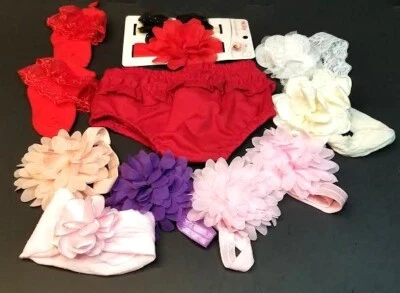 Bebé Niña Nuevos Calcetines Tutú NUEVO Fondo Rojo con Volantes 3-6mo y Nuevos Arcos NOTAS Foto 1 de 4