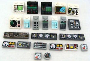 Lote de 23 ladrillos impresos y pegados con temática plana e inclinada de Lego Electronics - Imagen 1 de 5