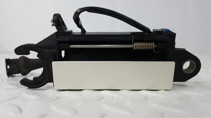 Manija puerta exterior pasajero trasero audi a6 quattro 96-99 Foto 1 de 4