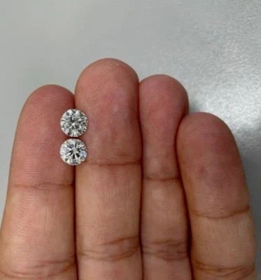 Round Loose CVD Diamond Pair Lab Grown IF Clarity 2.10 mm D Color Certified - Image 1 of 4