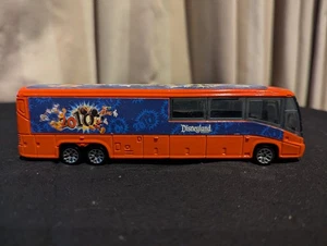Matchbox Walt Disney World, Disneyland Red Bus Edition 2010, Disney Parks - Picture 1 of 7