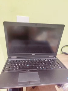 Dell Latitude 5580 i5 7th 4 GB Ram 128 GB SSD Not Turn On , Spare Or Repair - Afbeelding 1 van 7