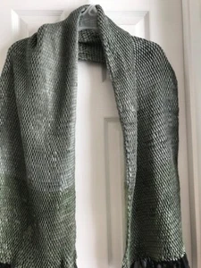 NWT Kashmir Loom Scarf, Honeycomb Pattern, Wool & Silk, Green, 12" x 58", Fab! - Picture 1 of 8