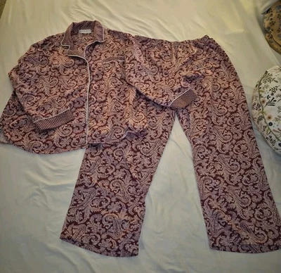 Juego de pijama Miss Elaine Petite grande de 2 piezas rosa mediano cachemir manga larga Foto 1 de 4