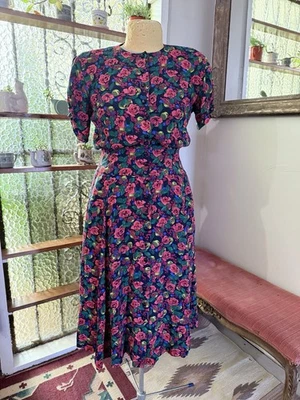 Lovely VTG Liz Claiborne Floral Dress Button Front Pockets Rayon 80s Does 40s - Image 1 of 4
