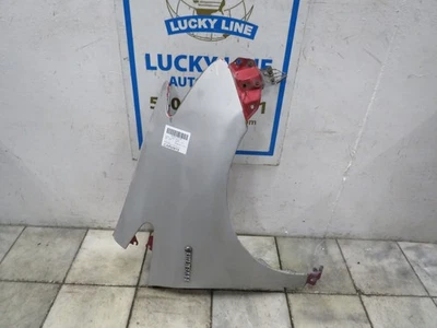 Para-lama direito 12 13 14 15 16 17 18 TOYOTA PRIUS - Imagem 1 de 4