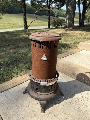 🍊Vintage 1930s Perfection Oil Kerosene Heater No. 525 for Cabin/Parlor UNTESTED - Image 1 of 4