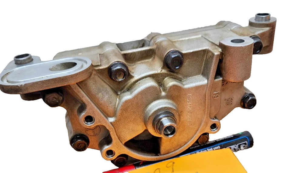 2006–2011 Hyundai Azera Sonata Kia Amanti Sorento 3.3L 3.8L Engine Oil Pump OEM - Image 1 of 4