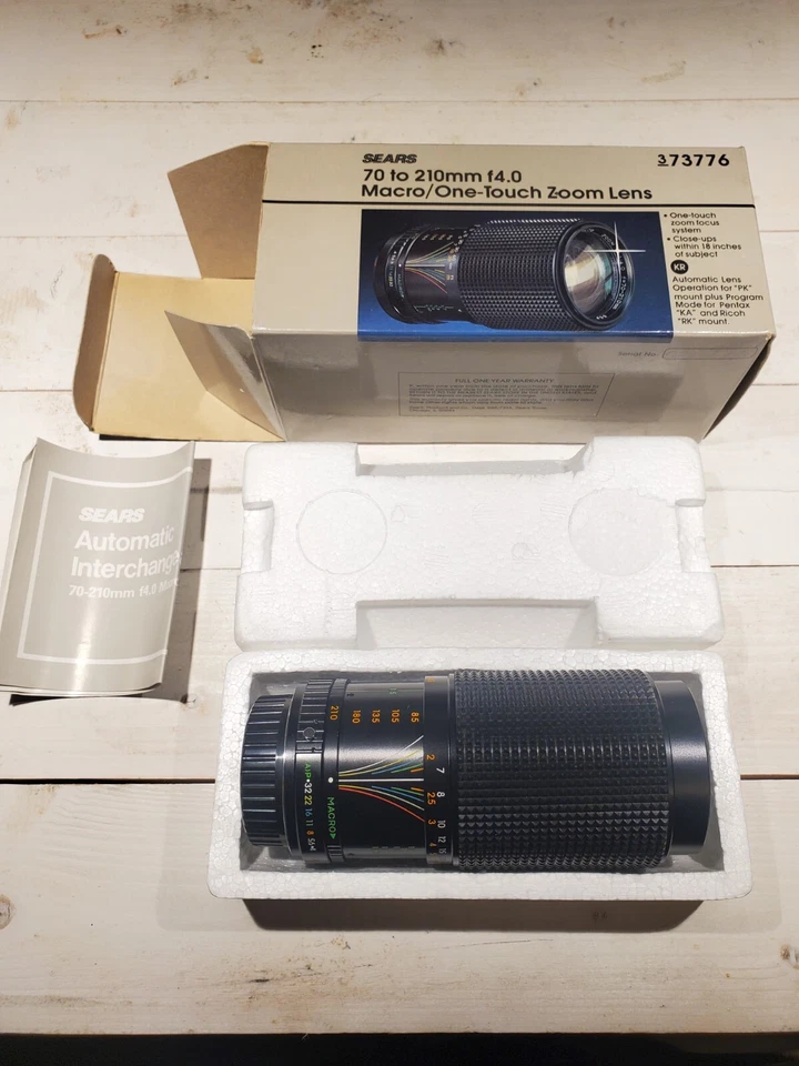 Sears 70 To 210mm F4.0 Macro/ One-Touch Zoom Lens - Image 1 of 4