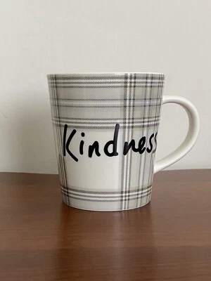 Taza de café de porcelana Royal Doulton excelente estado nueva con etiquetas gris a cuadros “amabilidad” Foto 1 de 4