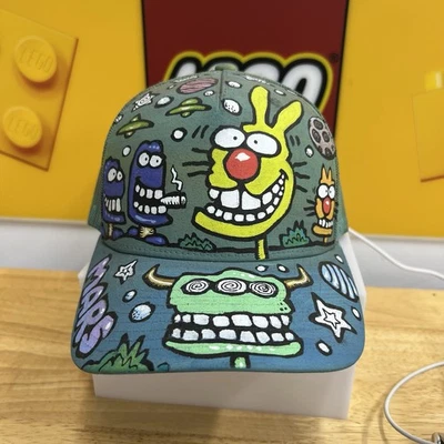 Sombrero Joey Mars Personalizado 1/1 - Amarillo Conejo y Hombres Espaciales - Ala Curvada Verde azulado claro Foto 1 de 4