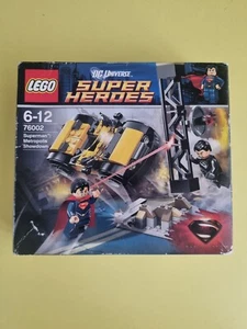 LEGO DC Comics Super Heroes: Superman Metropolis Showdown 76002 - Picture 1 of 6