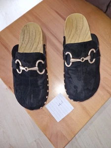Clogs in der Größe 38 von Graceland - schwarz/ gold - Bild 1 von 3