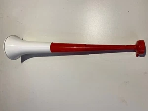 Dänemark Fan Trompete Horn Vuvuzela Tröte 55 cm sehr laut 4-teilig - Bild 1 von 1