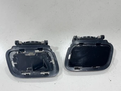 2013 - 2015 Audi A4 Sedan Front bumper headlight washer brackets L&R 8K0807788H - Изображение 1 из 4