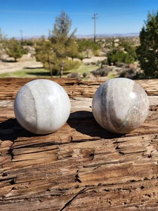 Pair of Natural Onyx Marble Stone Bookend Orbs Polished Spheres Felt Bases ~4" - Picture 1 of 14