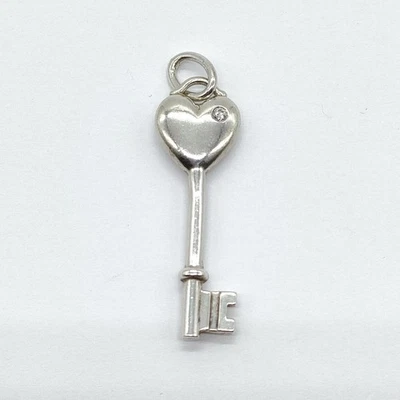 SIN TARIFA Tiffany and Co. Cabeza Colgante Diamante Natural Plata 3565028 Foto 1 de 4