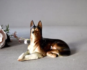Vintage German Shepherd Porcelain Figurine Cortendorf Porcelain - Picture 1 of 7