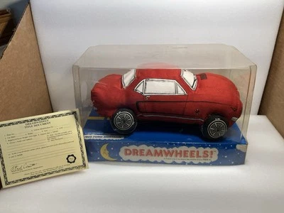 Mustang 1965 de peluche Dreamwheels raro de colección con caja 1985  Foto 1 de 4