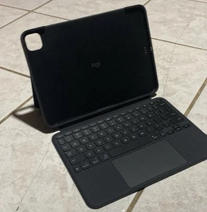 Logitech Combo Touch Keyboard Case for 11" Apple iPad Pro 1st/2nd/3rd Gen. Gray - Picture 1 of 5