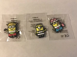 NEW Universal Studios Despicable Me Minions Scavenger Hunt Style Magnets - Picture 1 of 7
