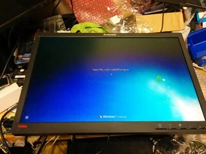 Lenovo L2250pwD ThinkVision 22" LCD Monitor - Scratched Screen Grade B No Stand! - Picture 1 of 8