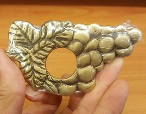 Messing Garten Wasserhahn Wasserhahn Bodenplatte Traube Figur Vintage Wasser Wohndeko - Bild 1 von 9