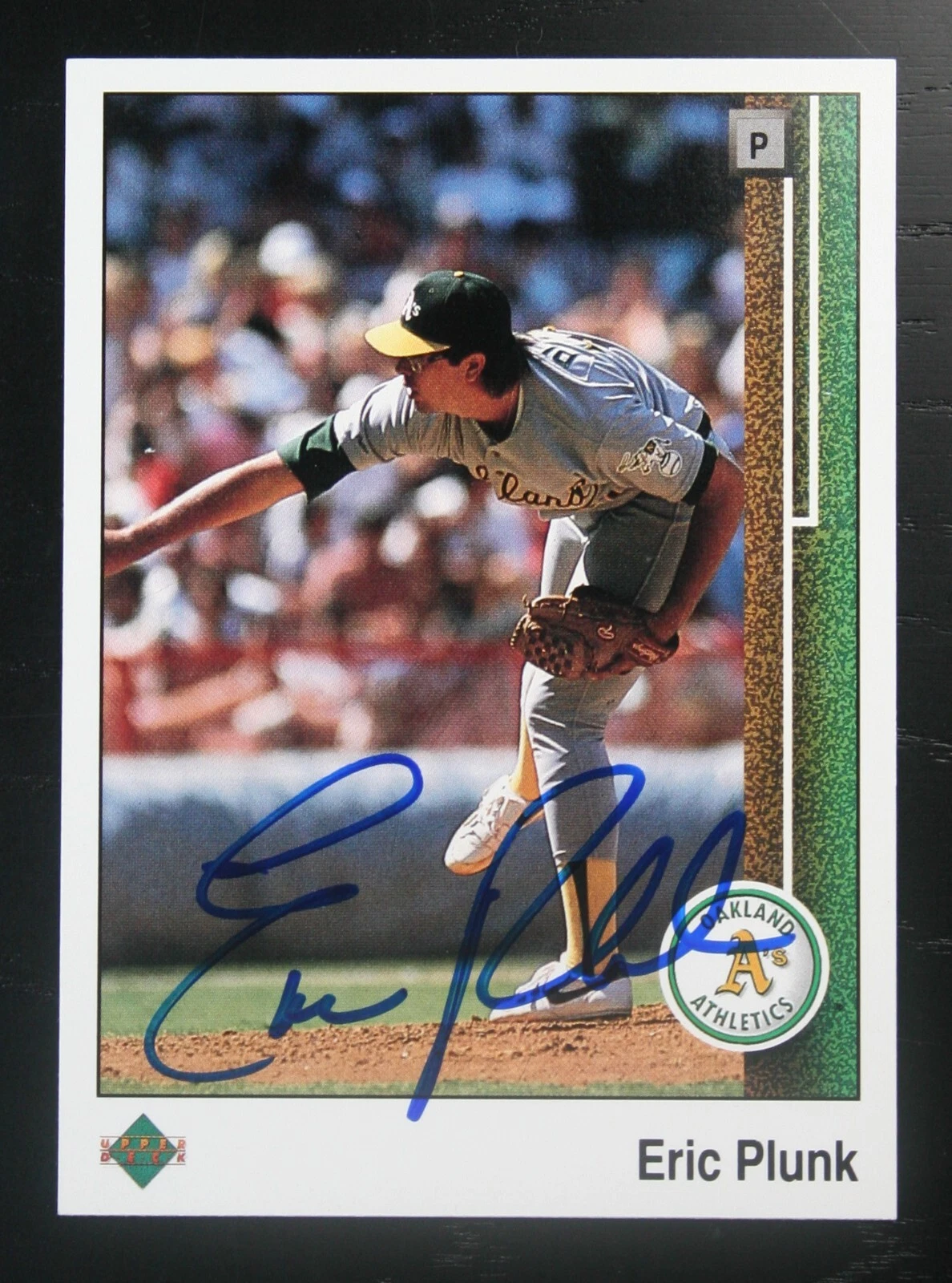 AUTOGRAPHED - Eric Plunk Upper Deck #353 Oakland Athletics 1989