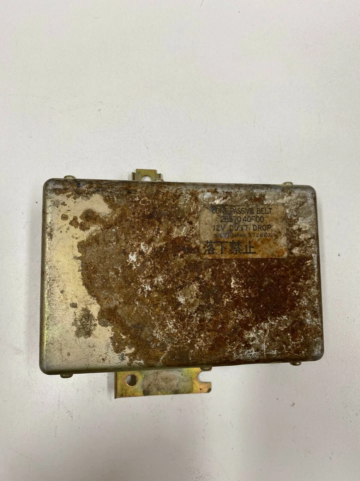 Módulo de control de cinturón de seguridad cont-pasivo Nissan 240SX 1989-1994 28570-40F00 #A36 Foto 1 de 4