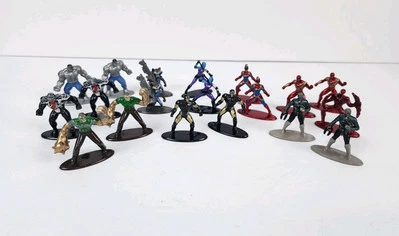 Jada Marvel Nano Metalfigs Mini-Figures Die-Cast Metal - Lot of 19 DC Marvel - Image 1 of 4