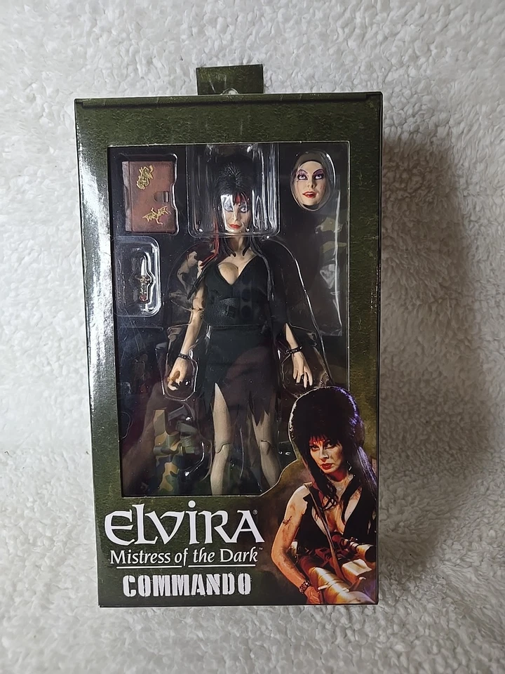 Figura de acción ELVIRA MISTRESS OF THE DARK "COMMANDO" TOTALMENTE NUEVA  Foto 1 de 4