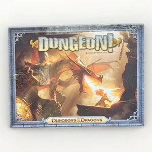 Dungeons & Dragons: Dungeon! Juego de mesa Fantasy 2012 - 99% completo caja dañada - Imagen 1 de 7