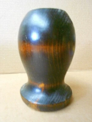 拯救木质尖头核桃? 4 3/4 英寸高 x 3 1/4 英寸直径(底座)升级重新用途 — 第 1/4 张图片