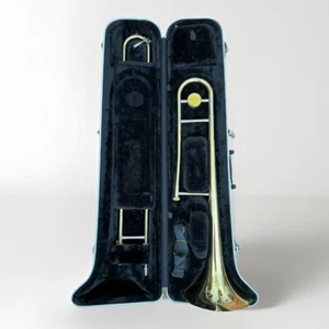Antoine Courtois AC103T-1-0 trombone tenore studentesco con custodia rigida - Foto 1 di 20