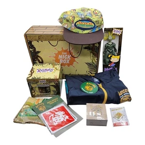 Nick Boxspring 2021 Gr. XXL 2xl Nickelodeon Retro Geschenkbox Cynthia Puppenjacke - Bild 1 von 5