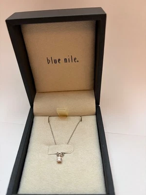 "Collar de diamantes del Nilo Azul de 16"" de oro blanco de 14 quilates" Foto 1 de 3