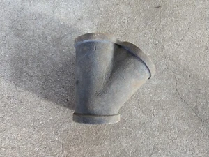 2" Cast Iron WYE "Y" Pipe Fitting Black Threaded NPT-Class 125 - Picture 1 of 5