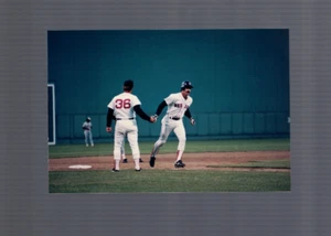 Bill Buckner Boston Red Sox Original 3 1/2 x 5 1/4 Photo - Picture 1 of 1