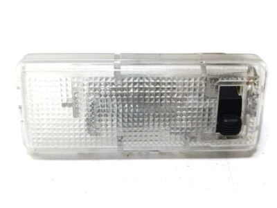 Otra luz interior Mazda MPV II LW 2004 UST105196 Foto 1 de 3