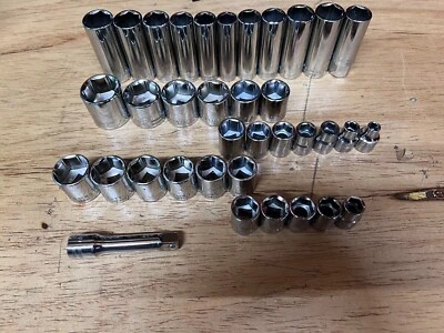 36 PC CRAFTSMAN 3/8" SOCKET SET SAE/METRIC SHALLOW/DEEP EXTENSION & SPARK PLUG - Image 1 of 3