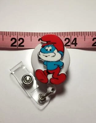 PAPA PITUFO, LOS PITUFOS, Carrete de Insignia, Maestro, Enfermera, Insignia de Identificación, Nuevo, Genial Foto 1 de 2