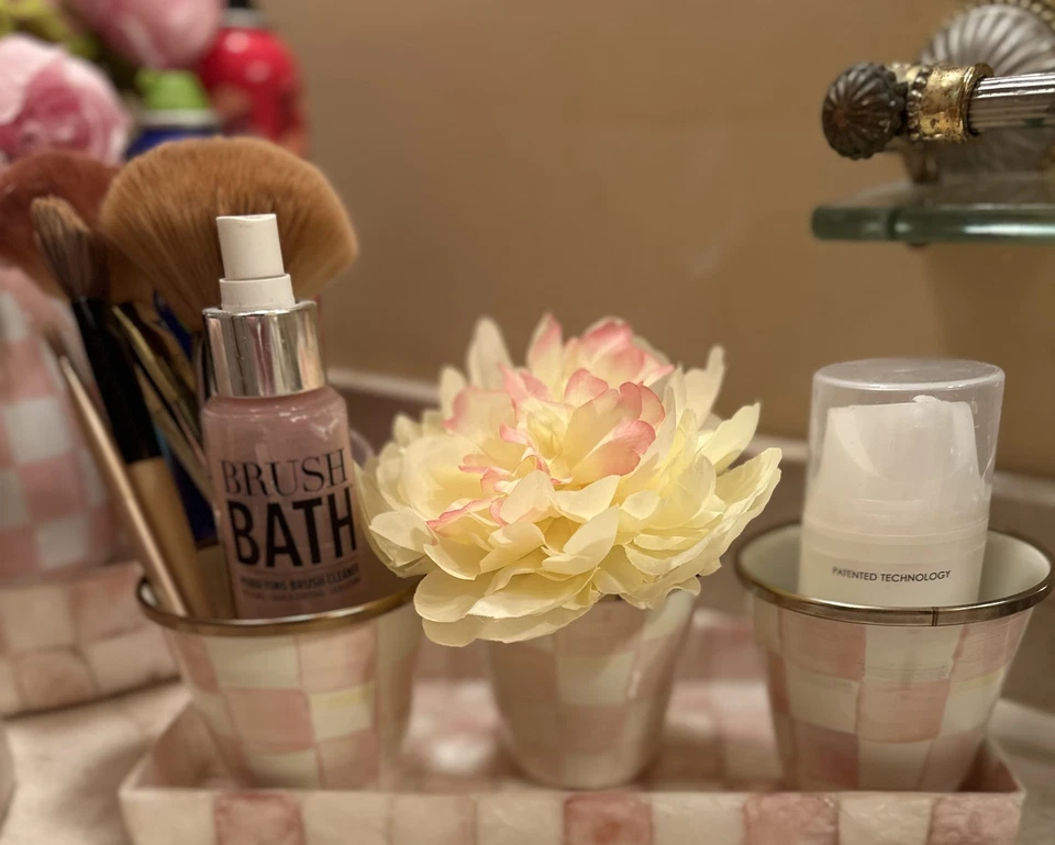 MacKenzie-Childs Rosy Check Ollas de Hierbas (Juego de 3), ¡TAN BONITAS!!  Foto 1 de 4