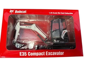 NEW Bobcat E35 Compact Excavator 1:25 Scale Die Cast Collectible 7330689 - Picture 1 of 5