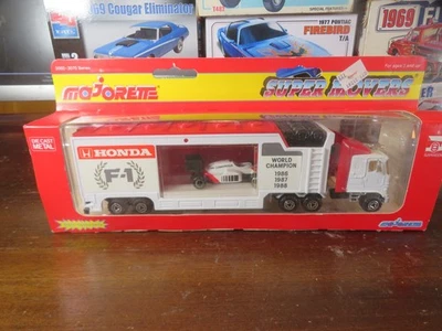 Remolque y auto Majorette Super Movers Honda F-1 Senna Prost Foto 1 de 4
