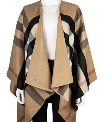 Poncho Burberry Foto 1 de 2