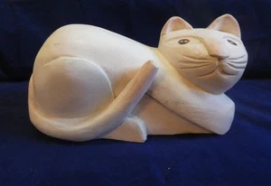White Wooden Cat with Pink           Made in Thailand - Picture 1 of 6