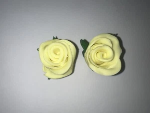 6 rose cake decorations - Picture 1 of 2
