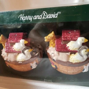 Harry and David Noah's Ark Salt & Pepper Bible Story Christianity New In Box - Picture 1 of 11